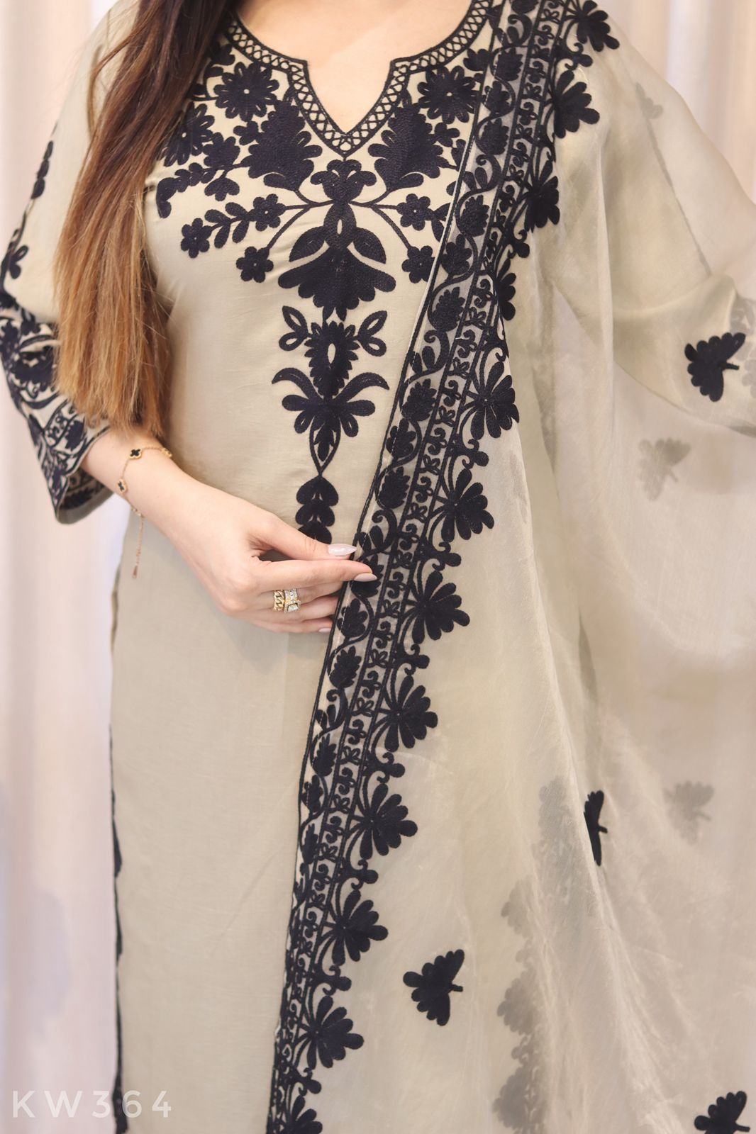 Heavy Embroidery Work Kurti Set