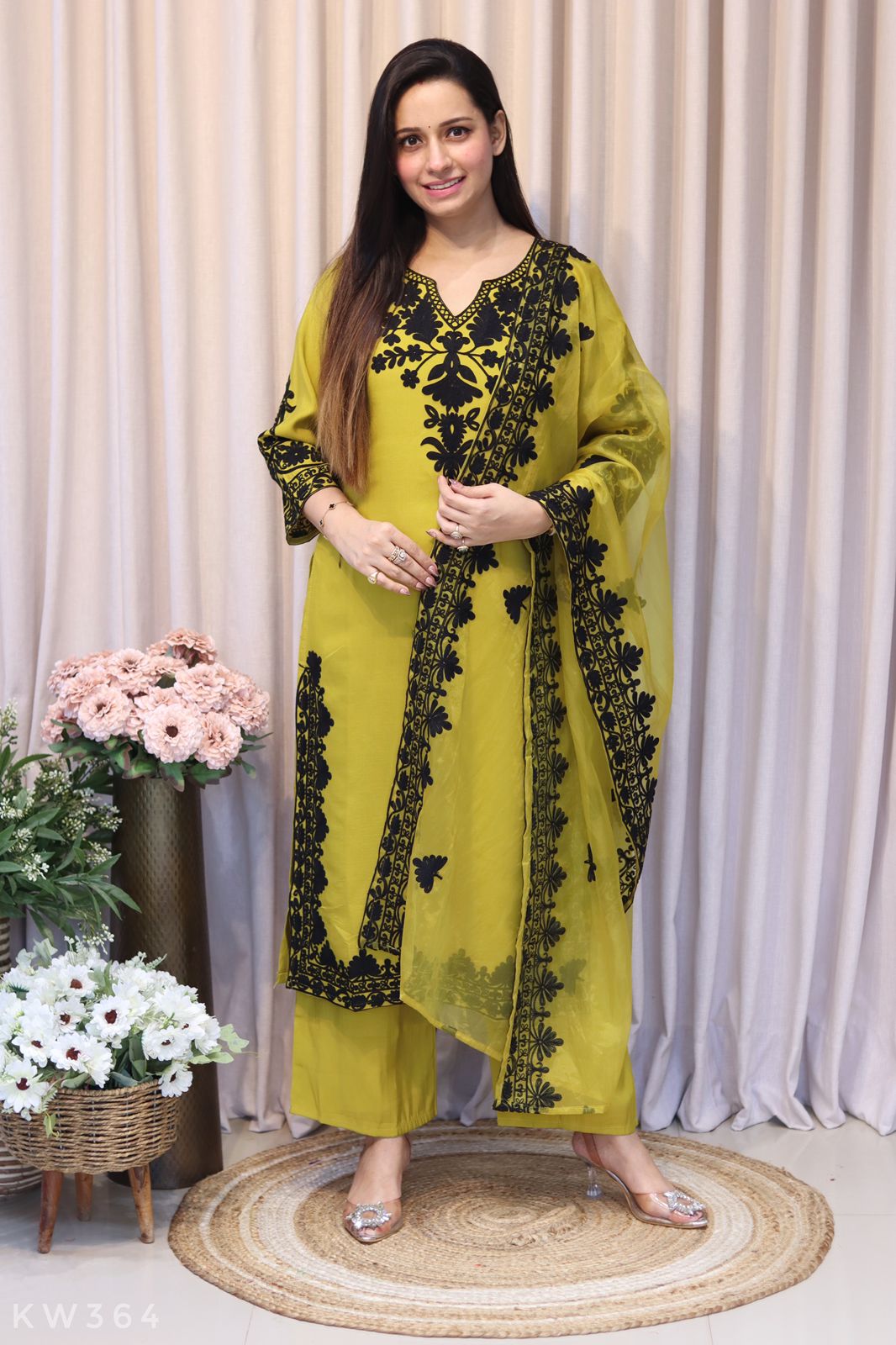 Heavy Embroidery Work Kurti Set