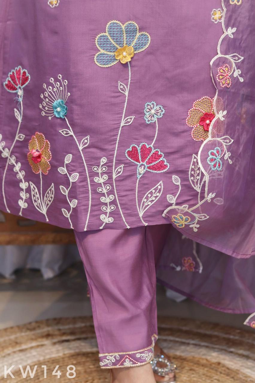 Embroidery Kurti Set