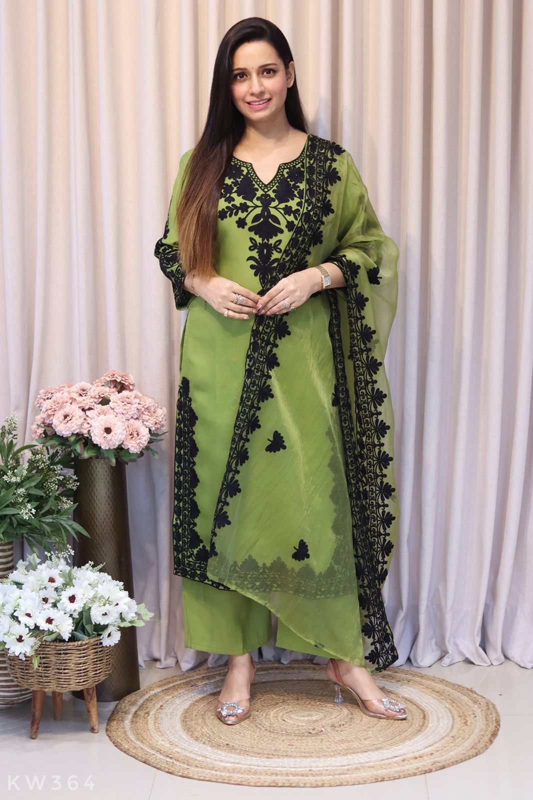 Heavy Embroidery Work Kurti Set