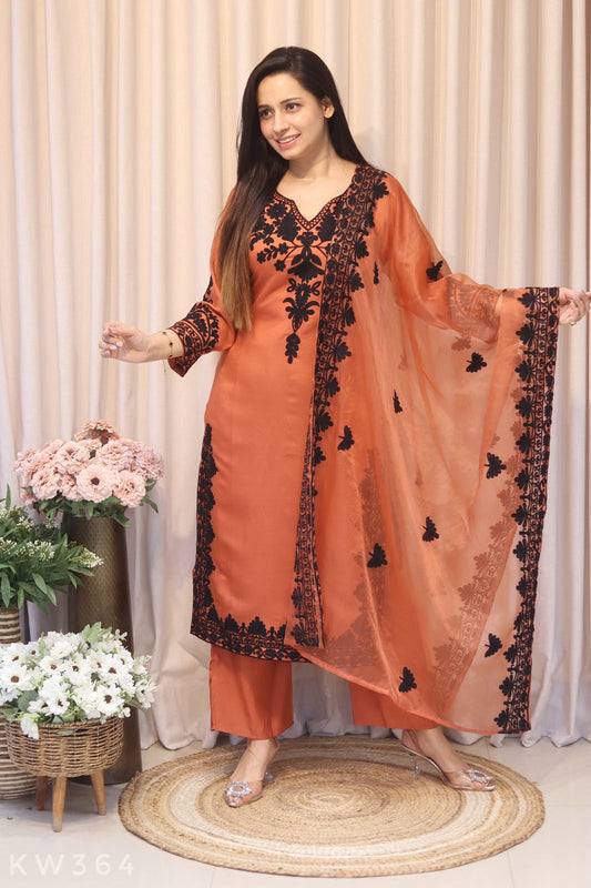 Heavy Embroidery Work Kurti Set