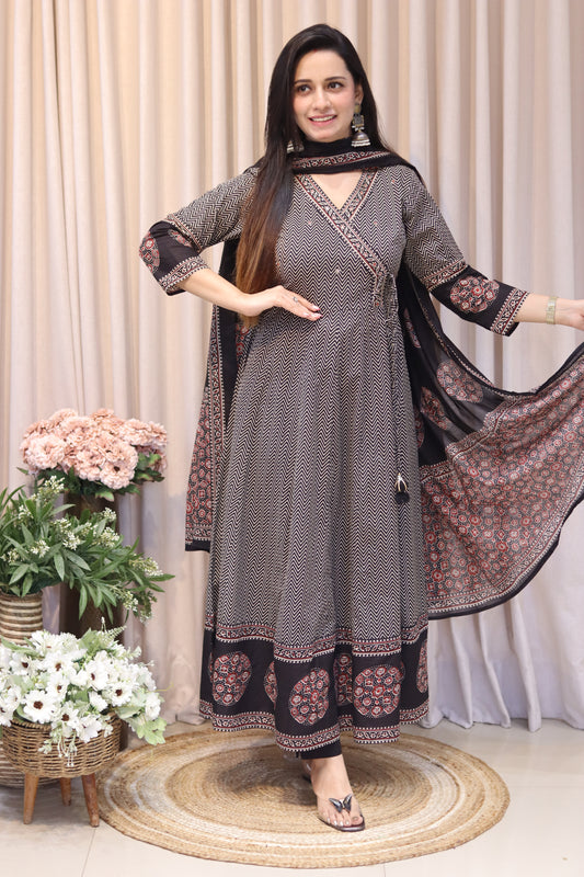 Anarkali Anghrakha Suit