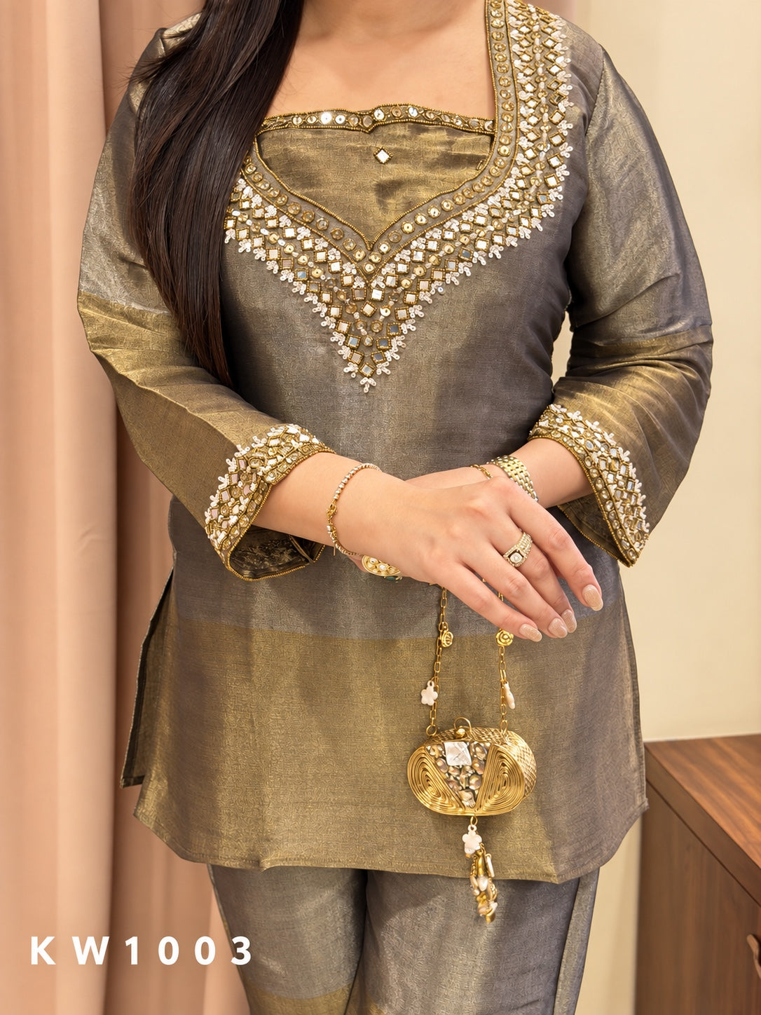 KW1003 Antique Olive heavy handwork detail