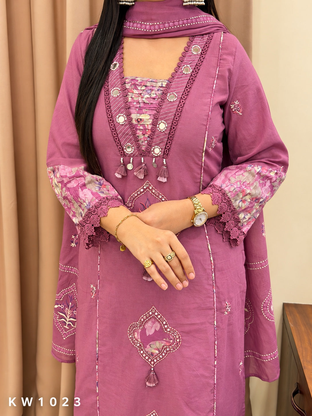 KW1023 mauve cotton heavy embroidery detail