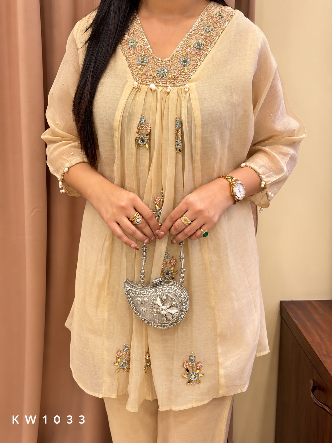 KW1033 beige Banarasi Mul Chanderi heavy handwork detail