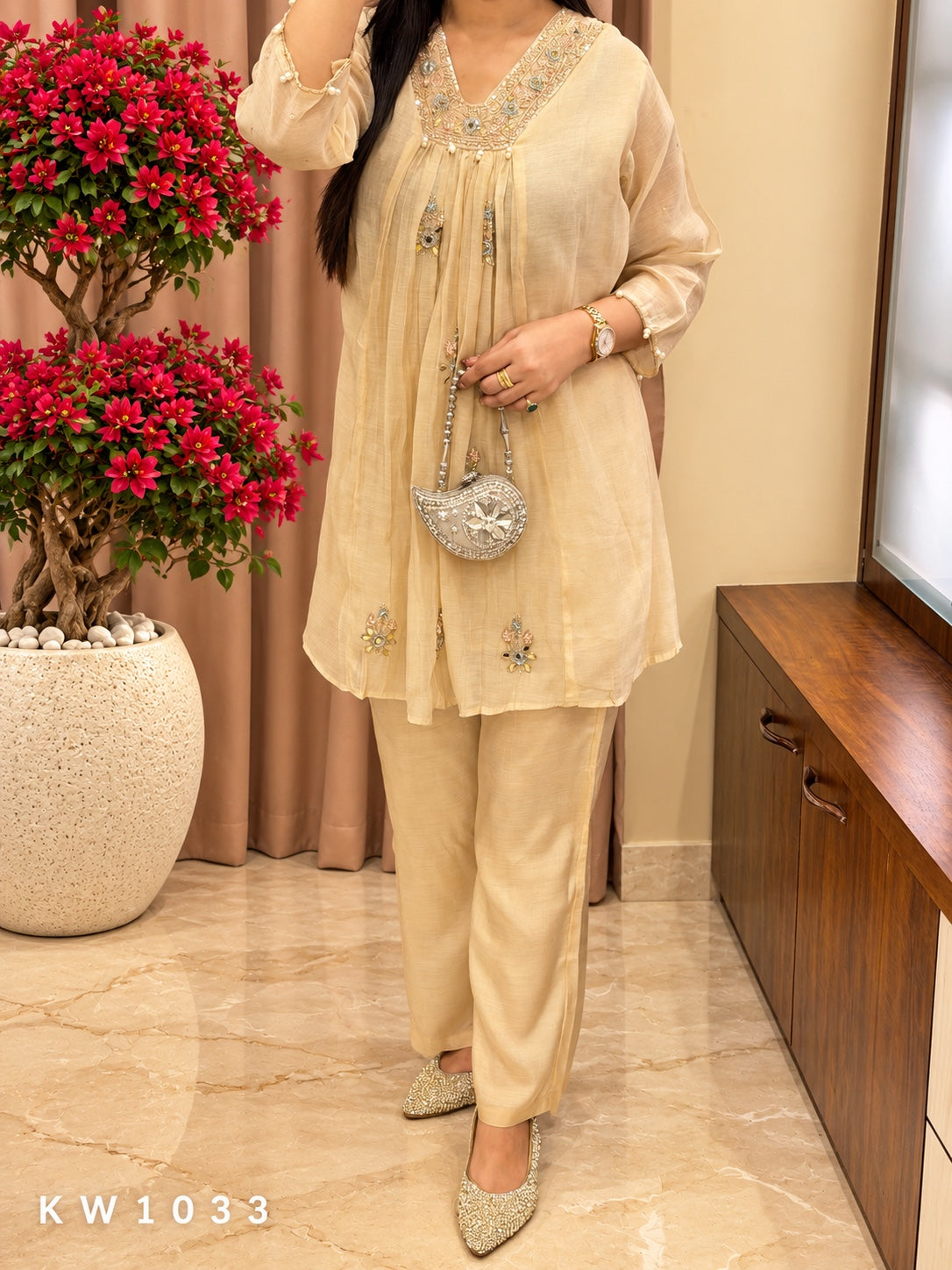 KW1033 beige Banarasi Mul Chanderi coordset second full view